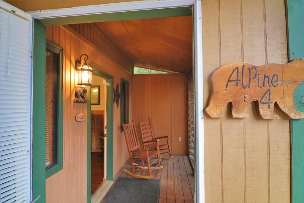 Alpine Mountain Studio Fireplace Helen #4 Екстериор снимка